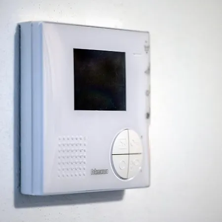 The Red House - & Business *