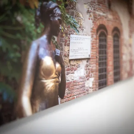 The Red House - & Business Appartamento *