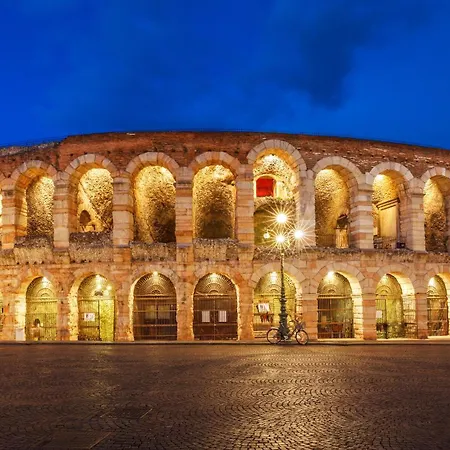 The Red House - & Business Appartamento Verona