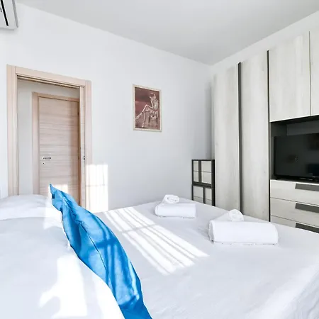 Appartamento The Red House - & Business Verona