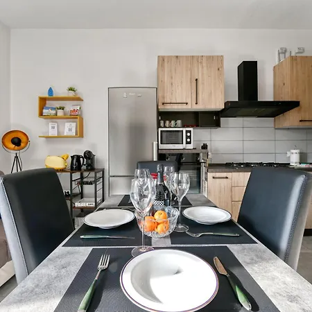 The Red House - & Business