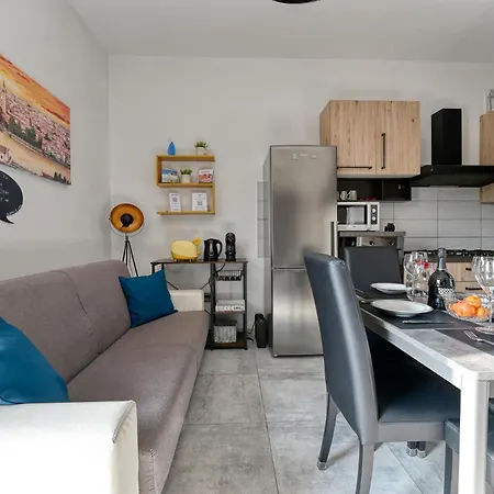 The Red House - & Business Appartamento *