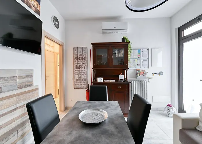 The Red House - & Business Διαμέρισμα