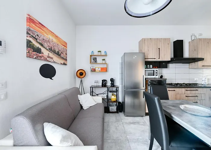 The Red House - & Business Βερόνα