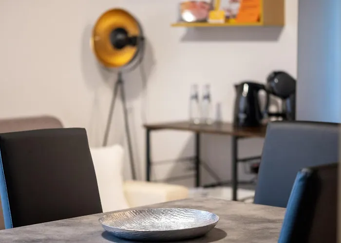 The Red House - & Business * Βερόνα