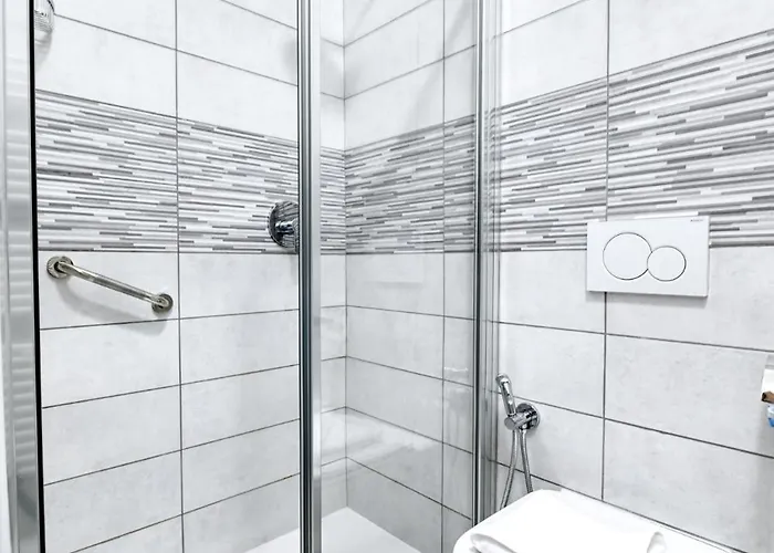 The Red House - & Business Διαμέρισμα *