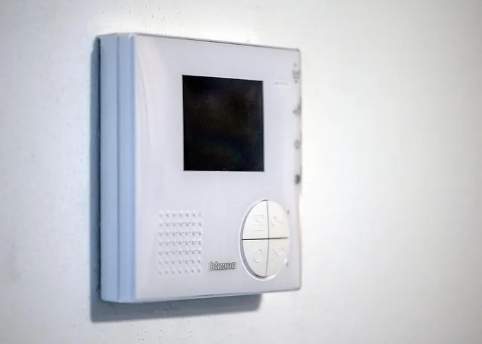 The Red House - & Business *