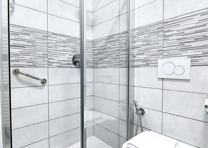 The Red House - & Business Διαμέρισμα Βερόνα